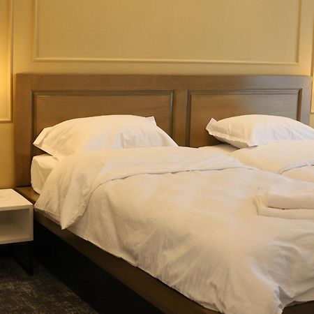 Hotel Padesul Faget  Bagian luar foto
